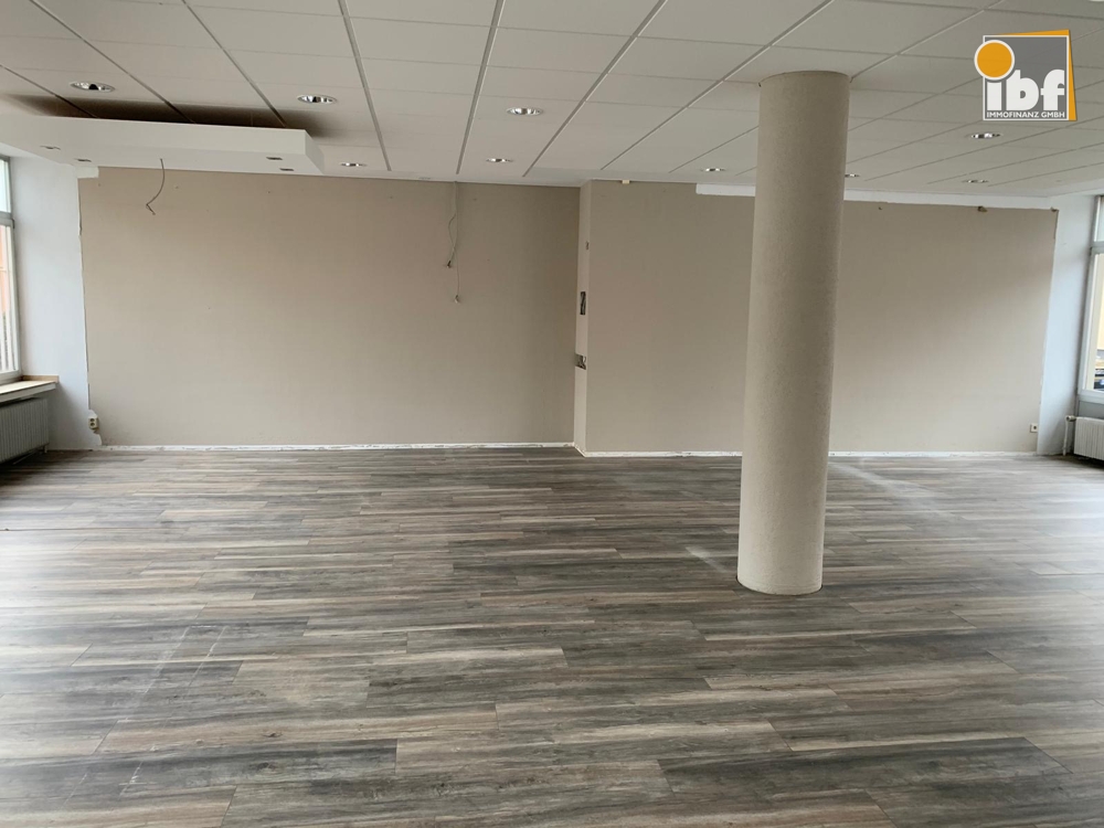 Einzelhandelsladen Aachen / Eilendorf kaufen Phi: 3158fef9-72ca-439c-a9d4-77f502245197 Immobilienmakler Aachen / Eilendorf Einzelhandelsladen kaufen mit Immobilienbewertung