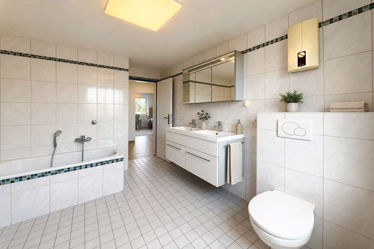 Etagenwohnung Aachen kaufen Phi: PHI-Aachen-Aachen-Eigentumswohnung-Kauf-BC420-Badezimmer-01.2 Immobilienmakler Aachen Etagenwohnung kaufen mit Immobilienbewertung
