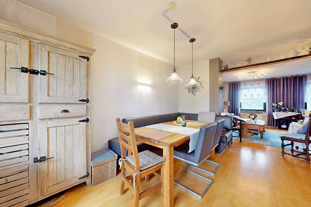Einfamilienhaus Aachen kaufen Phi: Immobilien-Aachen-Haus-Kaufen-XY828-07 Immobilienmakler Aachen Einfamilienhaus kaufen mit Immobilienbewertung