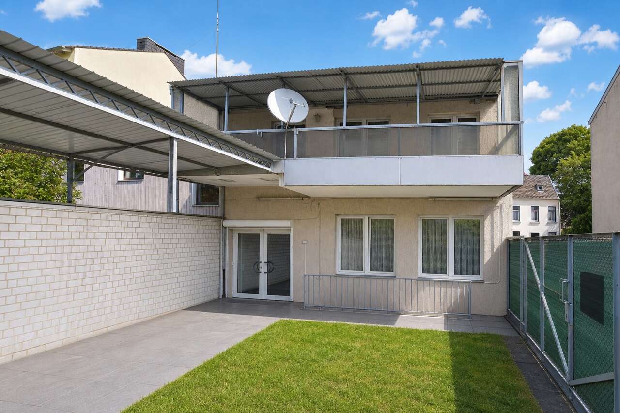 Zweifamilienhaus Aachen kaufen Phi: Immobilien-Aachen-EFH-Kauf-PK091-Aussenansicht-20 Immobilienmakler Aachen Zweifamilienhaus kaufen mit Immobilienbewertung