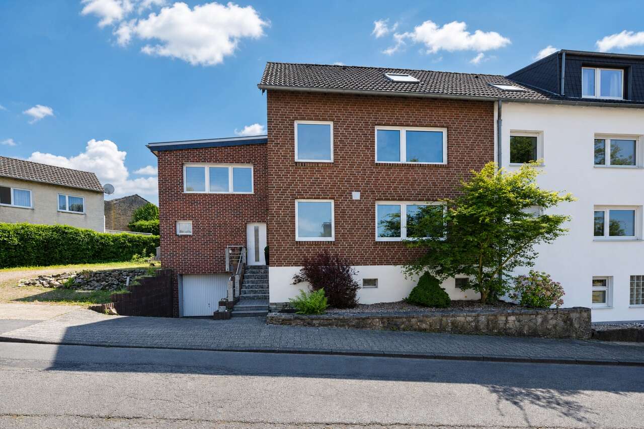 Mehrfamilienhaus Würselen kaufen Phi: PHI Aachen-Würselen-Einfamilienhaus-Kauf-DQ432-Aussenansicht-02 Immobilienmakler Würselen Mehrfamilienhaus kaufen mit Immobilienbewertung