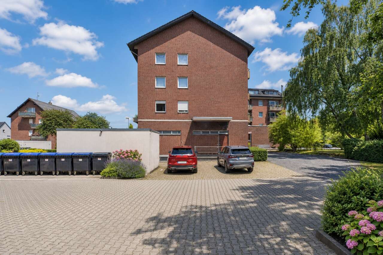 Wohn- und Geschäftshaus Aachen kaufen Phi: PHI Aachen-Aachen-Mehrfamilienhaus-Kauf-UA424-Aussenansicht-06 Immobilienmakler Aachen Wohn- und Geschäftshaus kaufen mit Immobilienbewertung