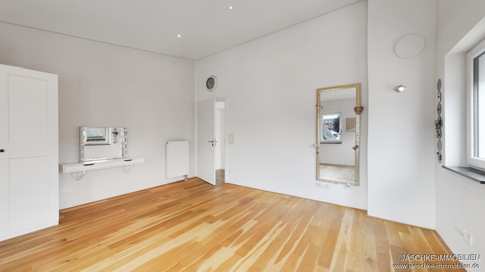 Einfamilienhaus Aachen / Walheim kaufen Phi: Kinderzimmer I Immobilienmakler Aachen / Walheim Einfamilienhaus kaufen mit Immobilienbewertung