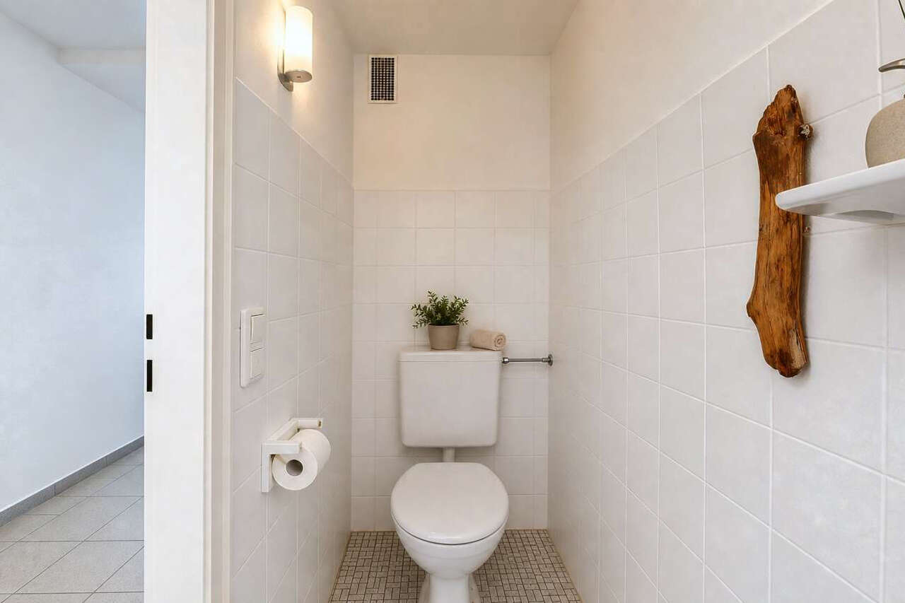 Etagenwohnung Aachen kaufen Phi: PHI-Aachen-Aachen-Eigentumswohnung-Kauf-BC420-Gaeste-WC-01.1 Immobilienmakler Aachen Etagenwohnung kaufen mit Immobilienbewertung