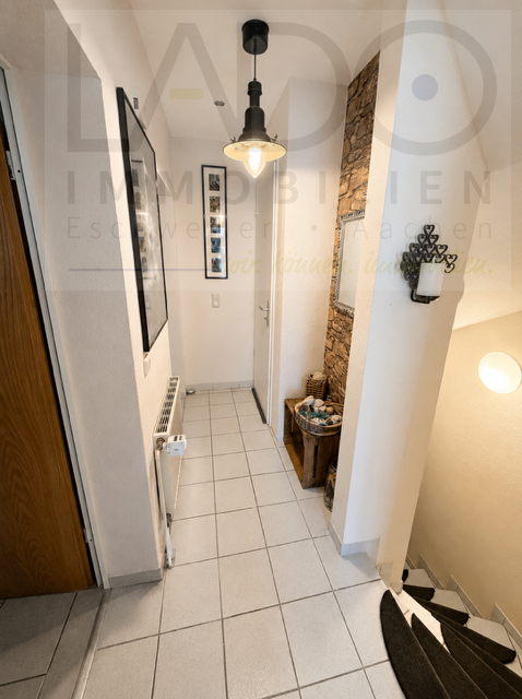 Reihenmittelhaus Eschweiler / Kinzweiler kaufen Phi: Flur EG Immobilienmakler Eschweiler / Kinzweiler Reihenmittelhaus kaufen mit Immobilienbewertung