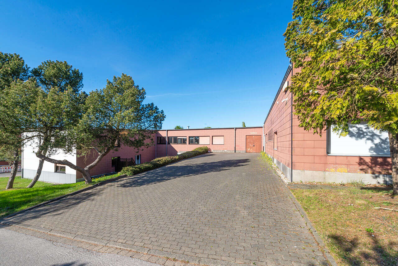Halle Schleiden - Dreiborn kaufen Phi: Immobilien-Schleiden-Industriehalle-Kaufen-EM719-02 Immobilienmakler Schleiden - Dreiborn Halle kaufen mit Immobilienbewertung