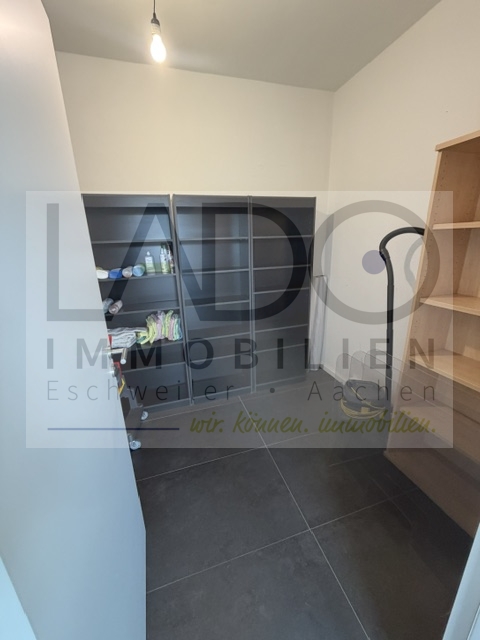 Bürofläche Eschweiler / Weisweiler mieten Phi: Abstellraum EG Immobilienmakler Eschweiler / Weisweiler Bürofläche mieten mit Immobilienbewertung
