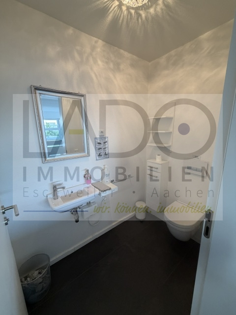 Bürofläche Eschweiler / Weisweiler mieten Phi: WC1 OG Immobilienmakler Eschweiler / Weisweiler Bürofläche mieten mit Immobilienbewertung