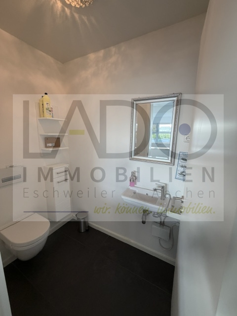 Bürofläche Eschweiler / Weisweiler mieten Phi: WC2 OG Immobilienmakler Eschweiler / Weisweiler Bürofläche mieten mit Immobilienbewertung