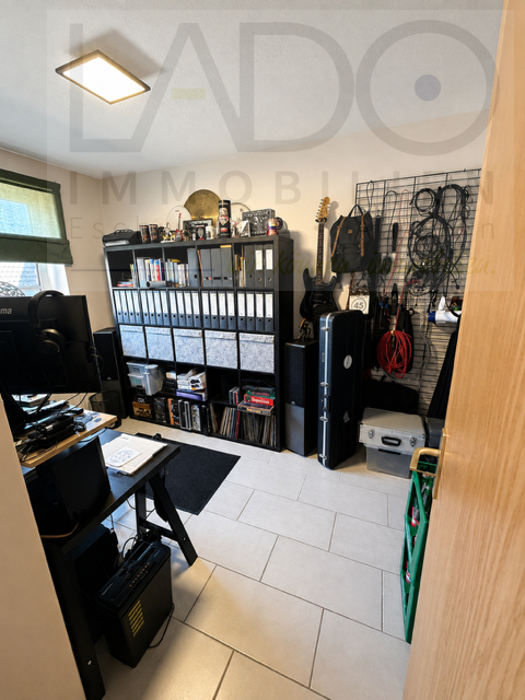 Reihenmittelhaus Eschweiler / Kinzweiler kaufen Phi: Büro Immobilienmakler Eschweiler / Kinzweiler Reihenmittelhaus kaufen mit Immobilienbewertung