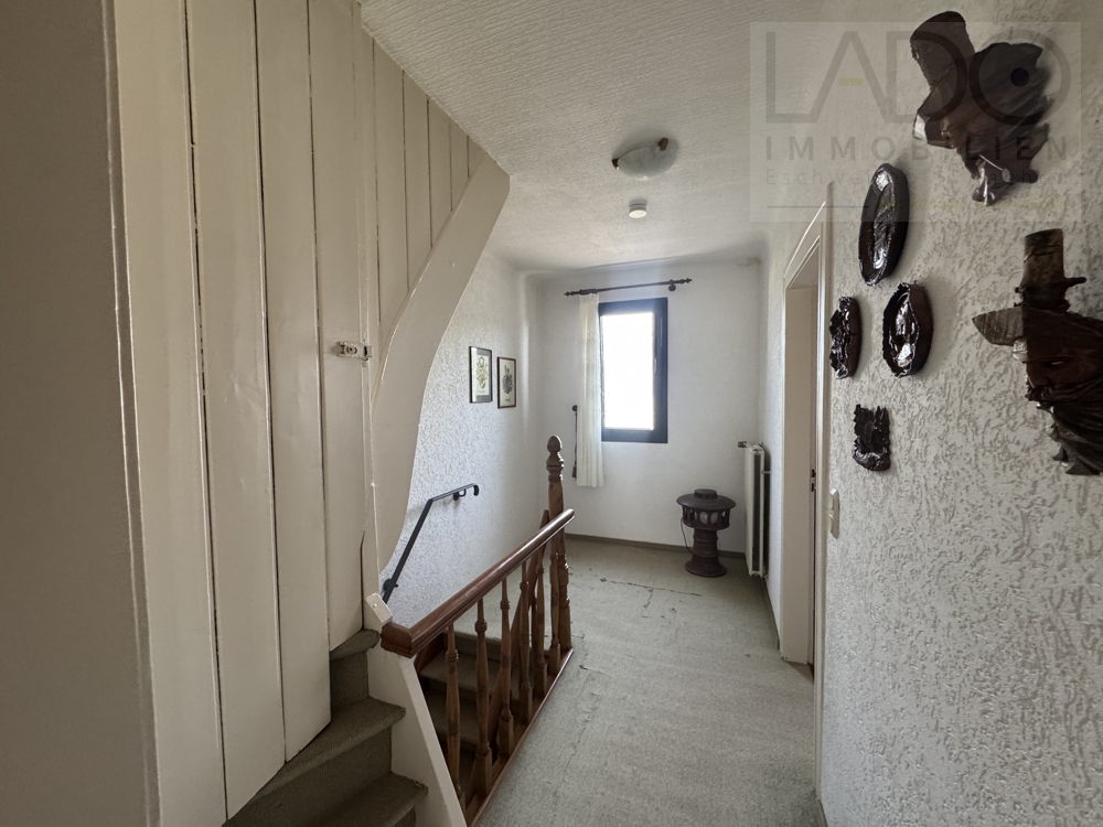 Einfamilienhaus Eschweiler / Bergrath kaufen Phi: Flur OG Immobilienmakler Eschweiler / Bergrath Einfamilienhaus kaufen mit Immobilienbewertung