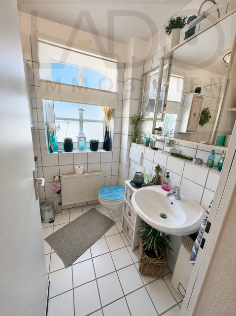 Reihenmittelhaus Eschweiler / Kinzweiler kaufen Phi: Badezimmer Immobilienmakler Eschweiler / Kinzweiler Reihenmittelhaus kaufen mit Immobilienbewertung