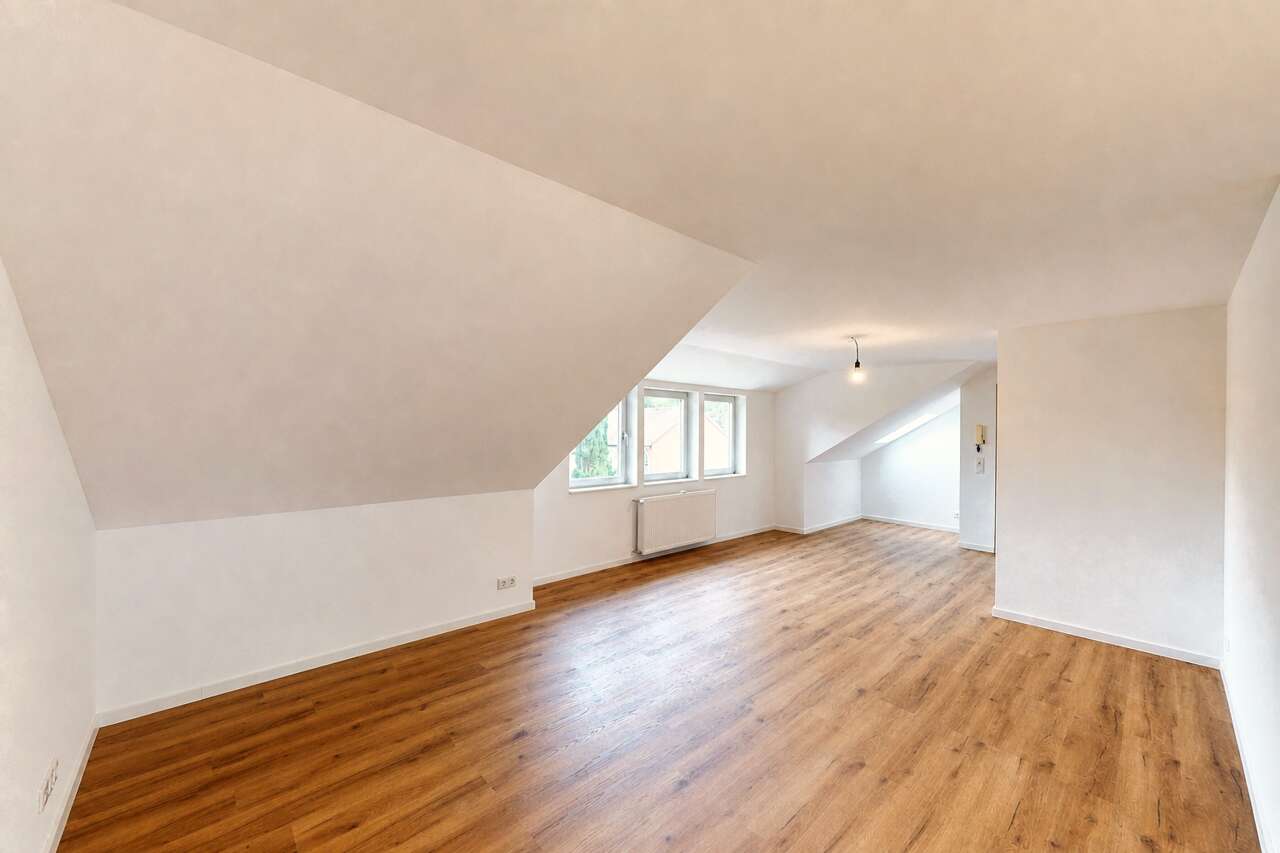 DG-Wohnung Eschweiler mieten Phi: PHI Aachen-Eschweiler-Eigentumswohnung-Miete-M-CI442.DG-Wohnzimmer-03 Immobilienmakler Eschweiler DG-Wohnung mieten mit Immobilienbewertung