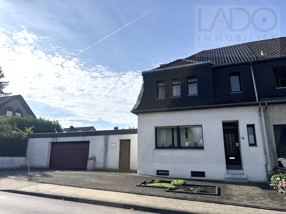Einfamilienhaus Eschweiler / Bergrath kaufen Phi: Außenansicht Immobilienmakler Eschweiler / Bergrath Einfamilienhaus kaufen mit Immobilienbewertung