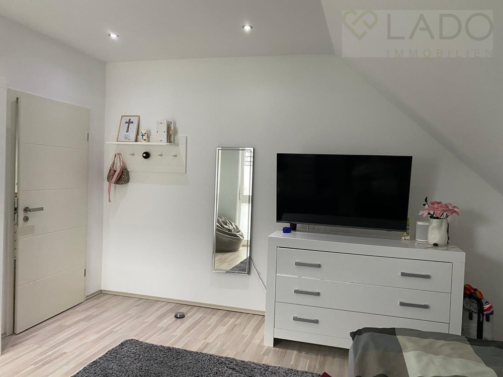 Einfamilienhaus Inden kaufen Phi: Bild 2 Kind 1 Immobilienmakler Inden Einfamilienhaus kaufen mit Immobilienbewertung