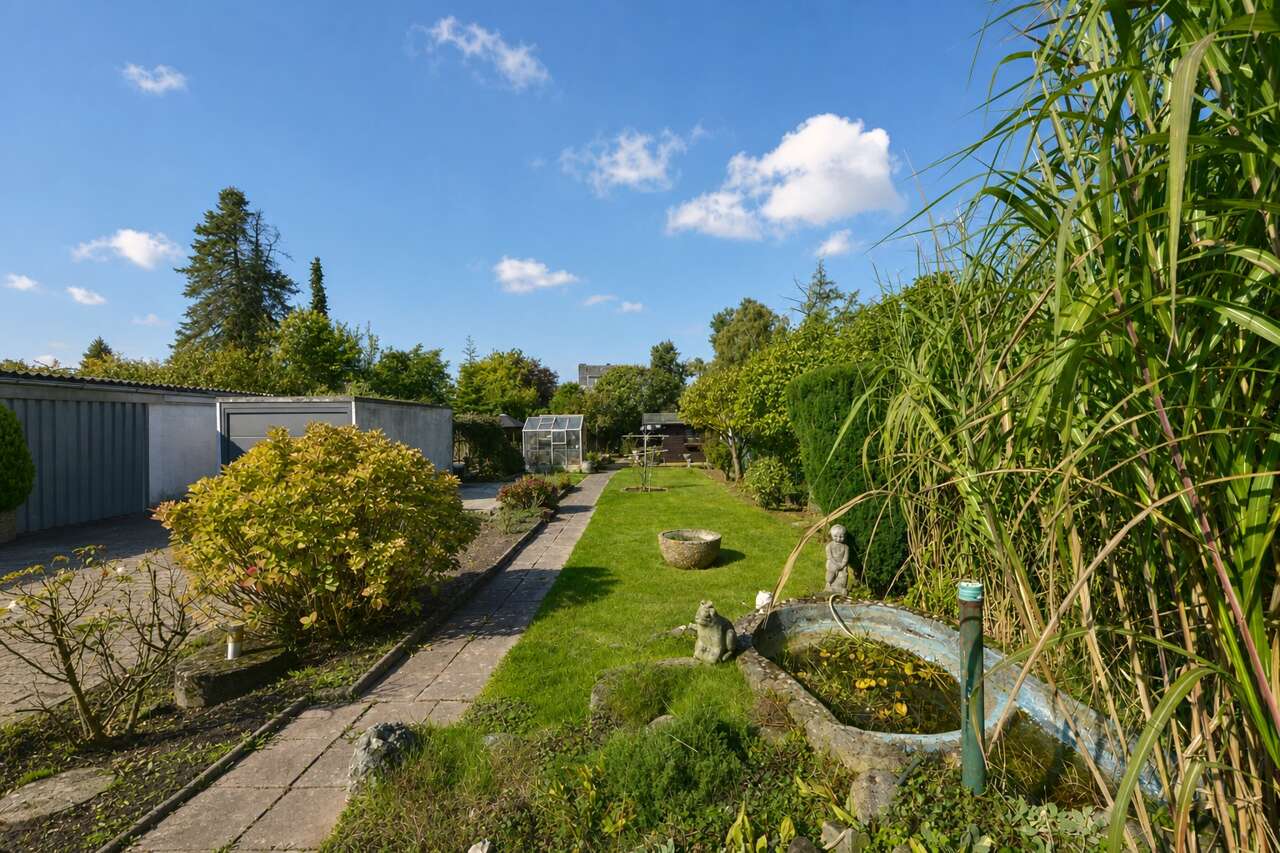 Einfamilienhaus Aachen kaufen Phi: PHI Aachen-Aachen-Einfamilienhaus-Kauf-OZ072-Garten-02 Immobilienmakler Aachen Einfamilienhaus kaufen mit Immobilienbewertung