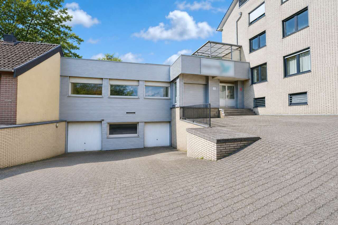 Lager Herzogenrath kaufen Phi: Immobilien_Herzogenrath_Kaufen_ZG755_Aussen_1 Immobilienmakler Herzogenrath Lager kaufen mit Immobilienbewertung