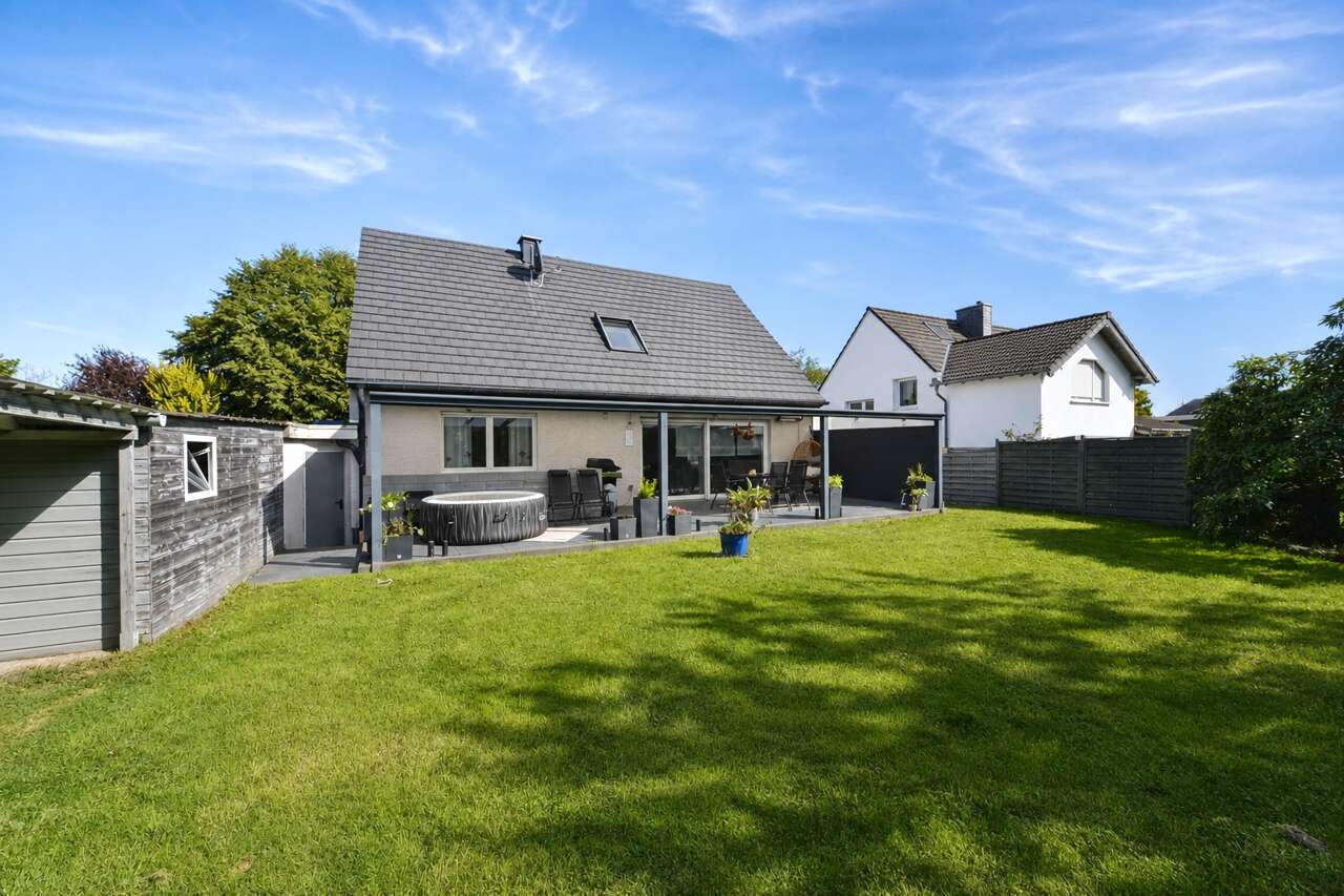 Einfamilienhaus Aachen kaufen Phi: Garten-03 Immobilienmakler Aachen Einfamilienhaus kaufen mit Immobilienbewertung