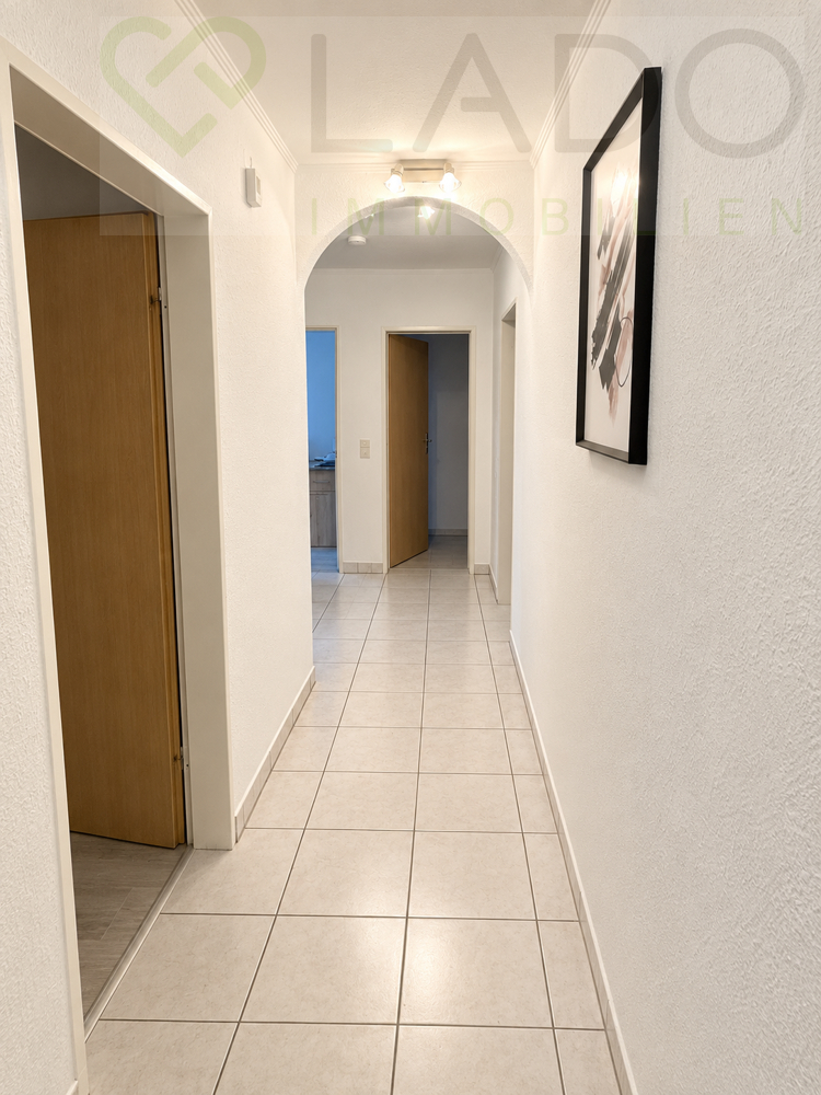 DG-Wohnung Eschweiler / Nothberg mieten Phi: Diele Immobilienmakler Eschweiler / Nothberg DG-Wohnung mieten mit Immobilienbewertung