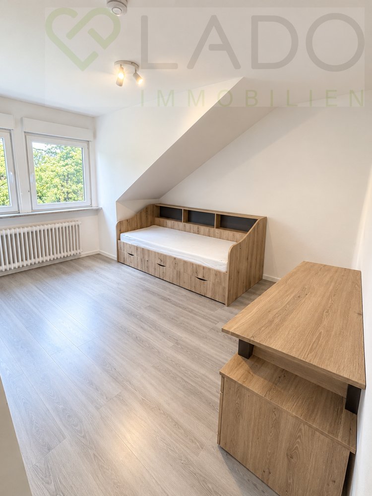 DG-Wohnung Eschweiler / Nothberg mieten Phi: Schlafzimmer Immobilienmakler Eschweiler / Nothberg DG-Wohnung mieten mit Immobilienbewertung