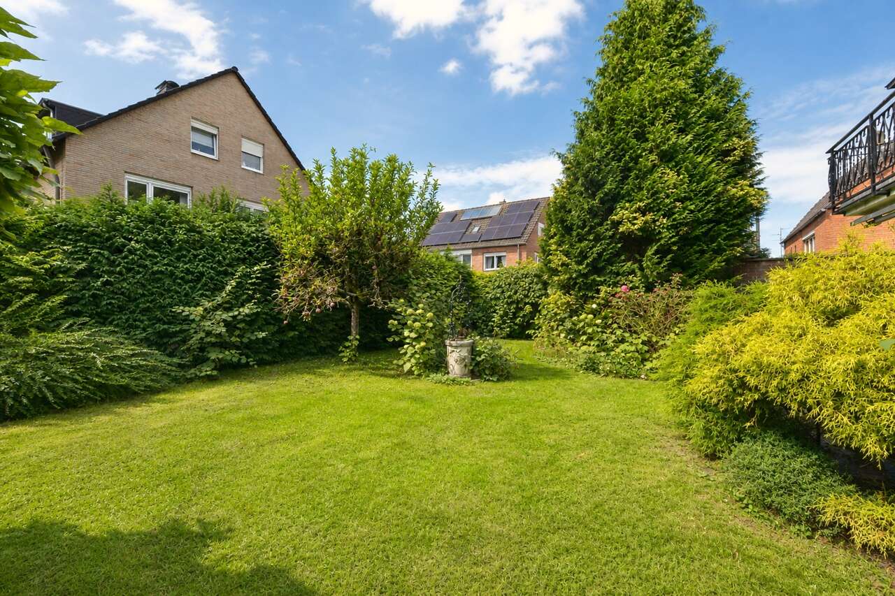Einfamilienhaus Aachen kaufen Phi: PHI Aachen-Aachen-Einfamilienhaus-Kauf-PI100-Garten-08 Immobilienmakler Aachen Einfamilienhaus kaufen mit Immobilienbewertung