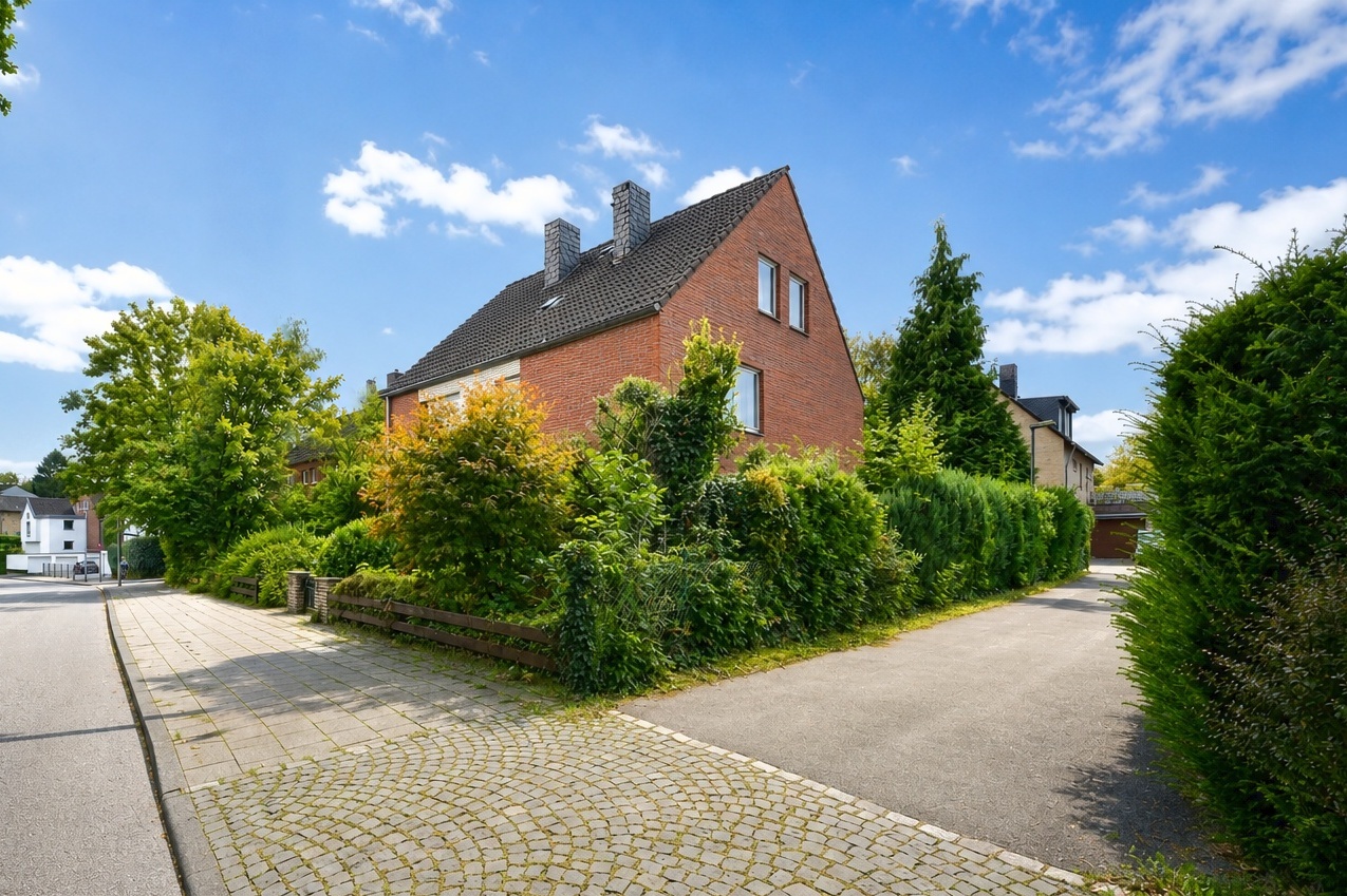 Einfamilienhaus Aachen kaufen Phi: Aussenansicht-43 Immobilienmakler Aachen Einfamilienhaus kaufen mit Immobilienbewertung