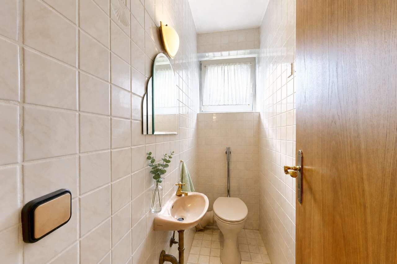 Einfamilienhaus Aachen kaufen Phi: PHI Aachen-Aachen-Einfamilienhaus-Kauf-PI100-Badezimmer-01 Immobilienmakler Aachen Einfamilienhaus kaufen mit Immobilienbewertung