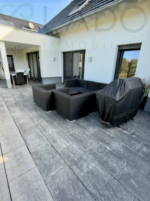 Einfamilienhaus Inden kaufen Phi: Terrasse Immobilienmakler Inden Einfamilienhaus kaufen mit Immobilienbewertung