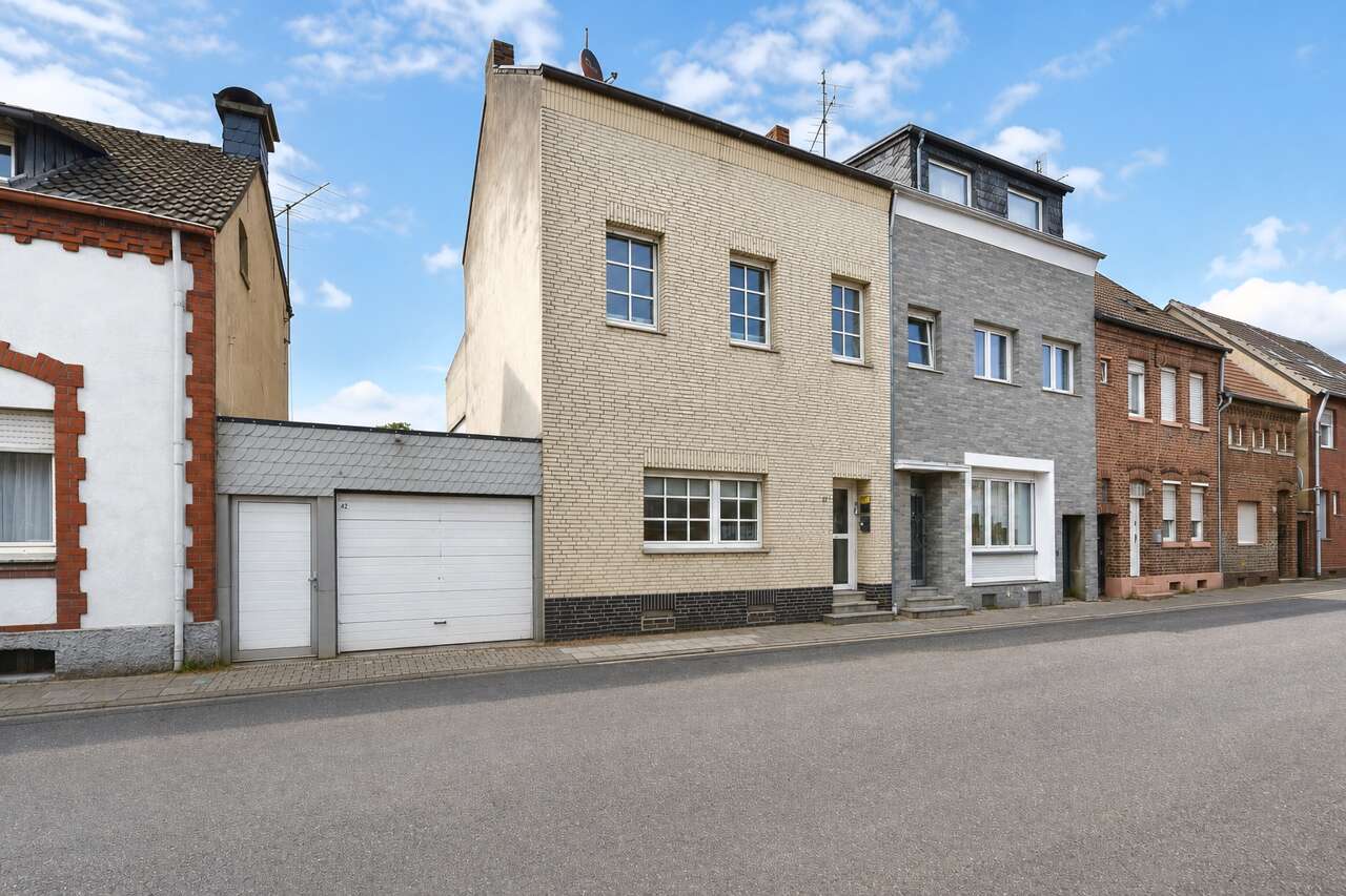 Immobilienmakler Elsdorf Zweifamilienhaus kaufen mit Immobilienbewertung